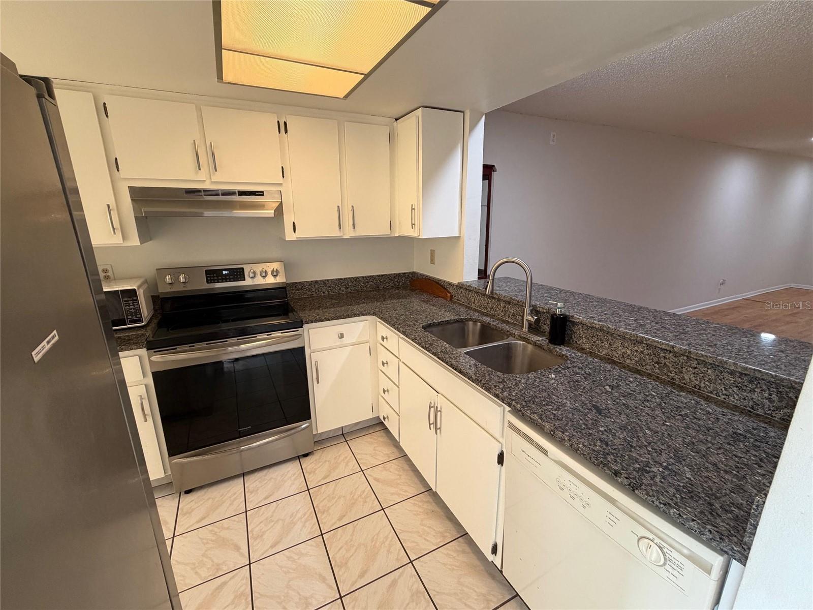 Image 2 of 14 For 3231 Teeside Drive 3