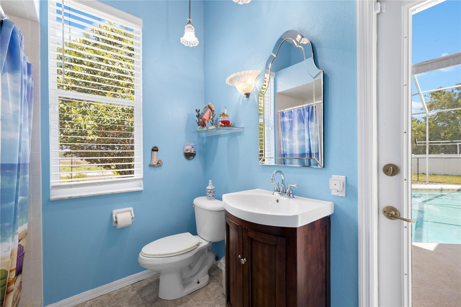 Listing photo id 36 for 3051 Waterfall Drive