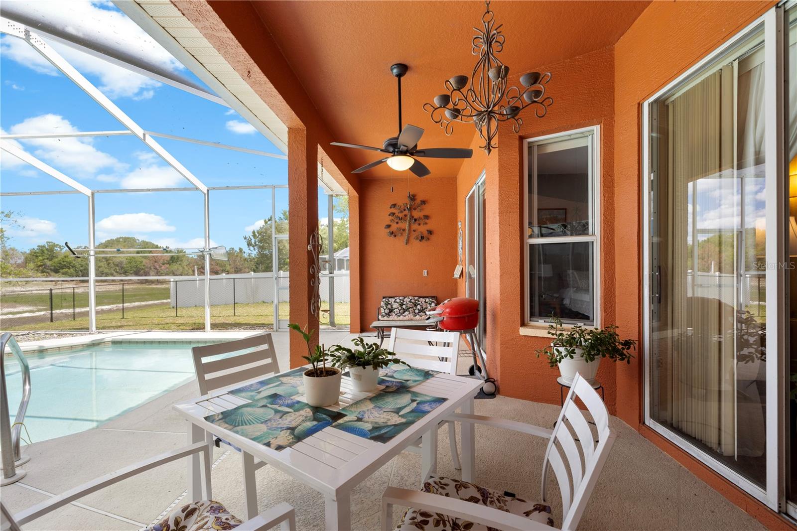 Listing photo id 46 for 3051 Waterfall Drive