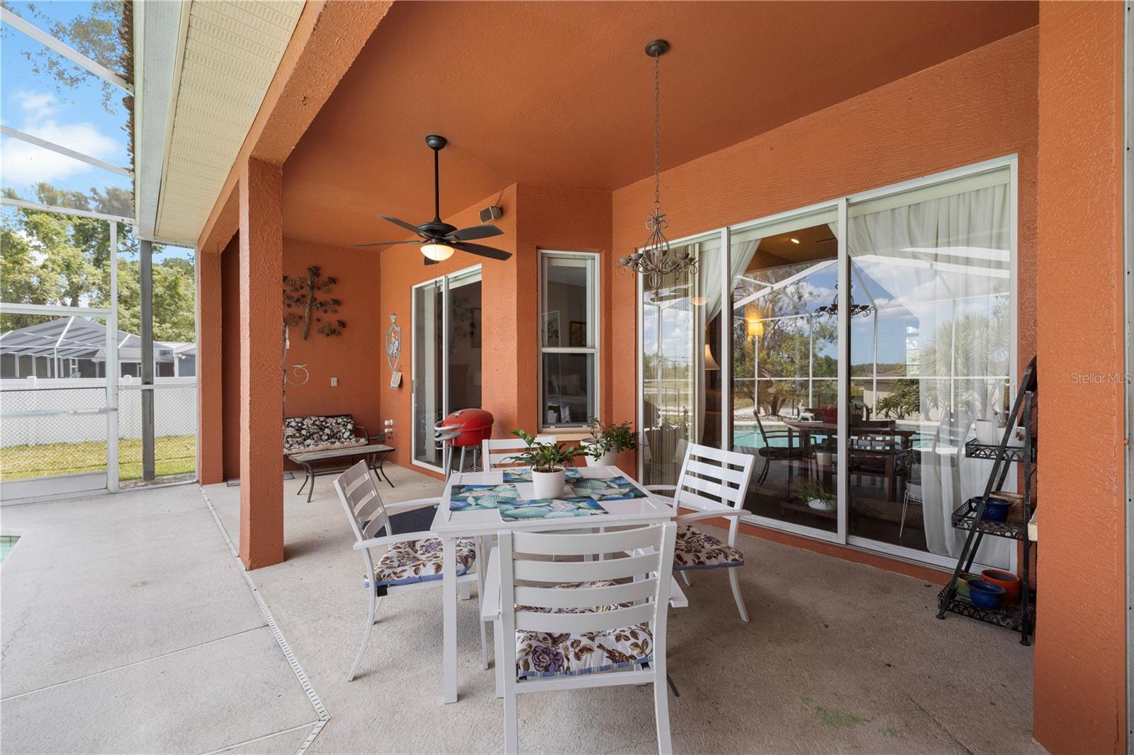 Listing photo id 47 for 3051 Waterfall Drive