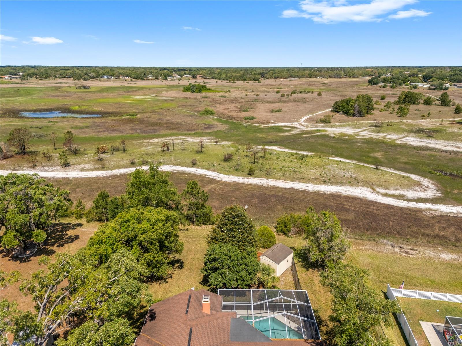 Listing photo id 56 for 3051 Waterfall Drive