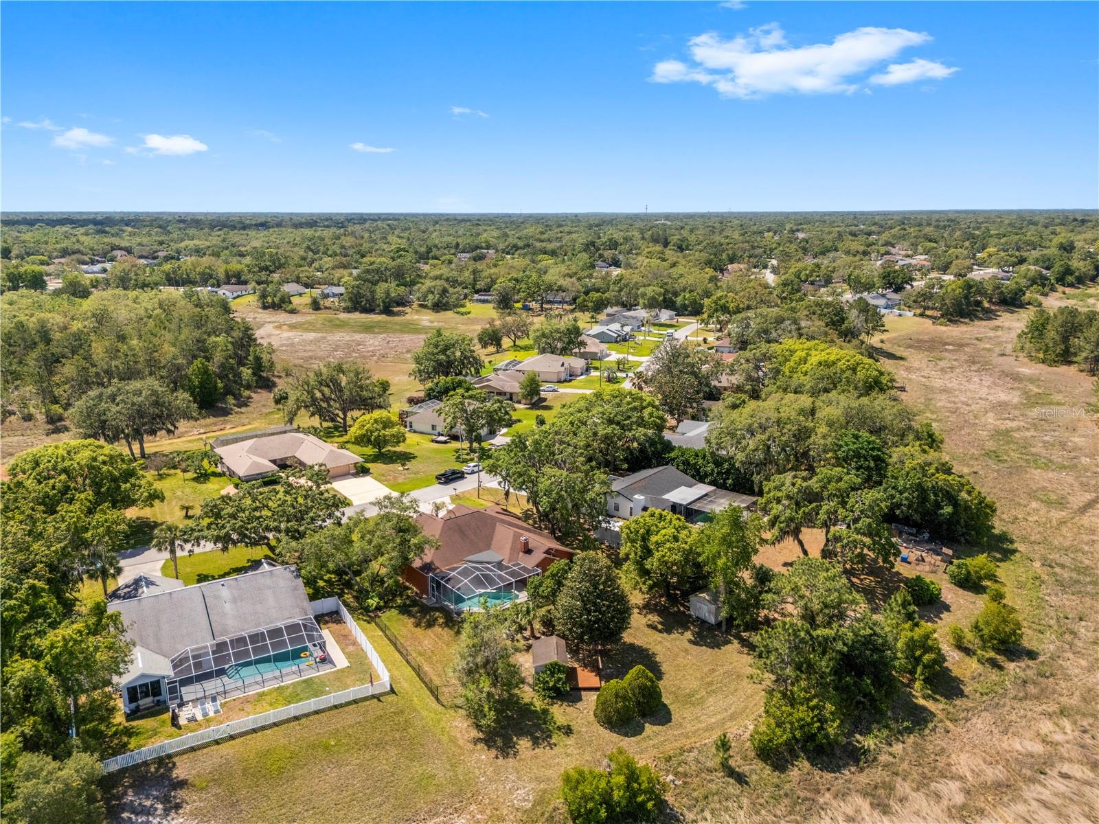 Listing photo id 66 for 3051 Waterfall Drive