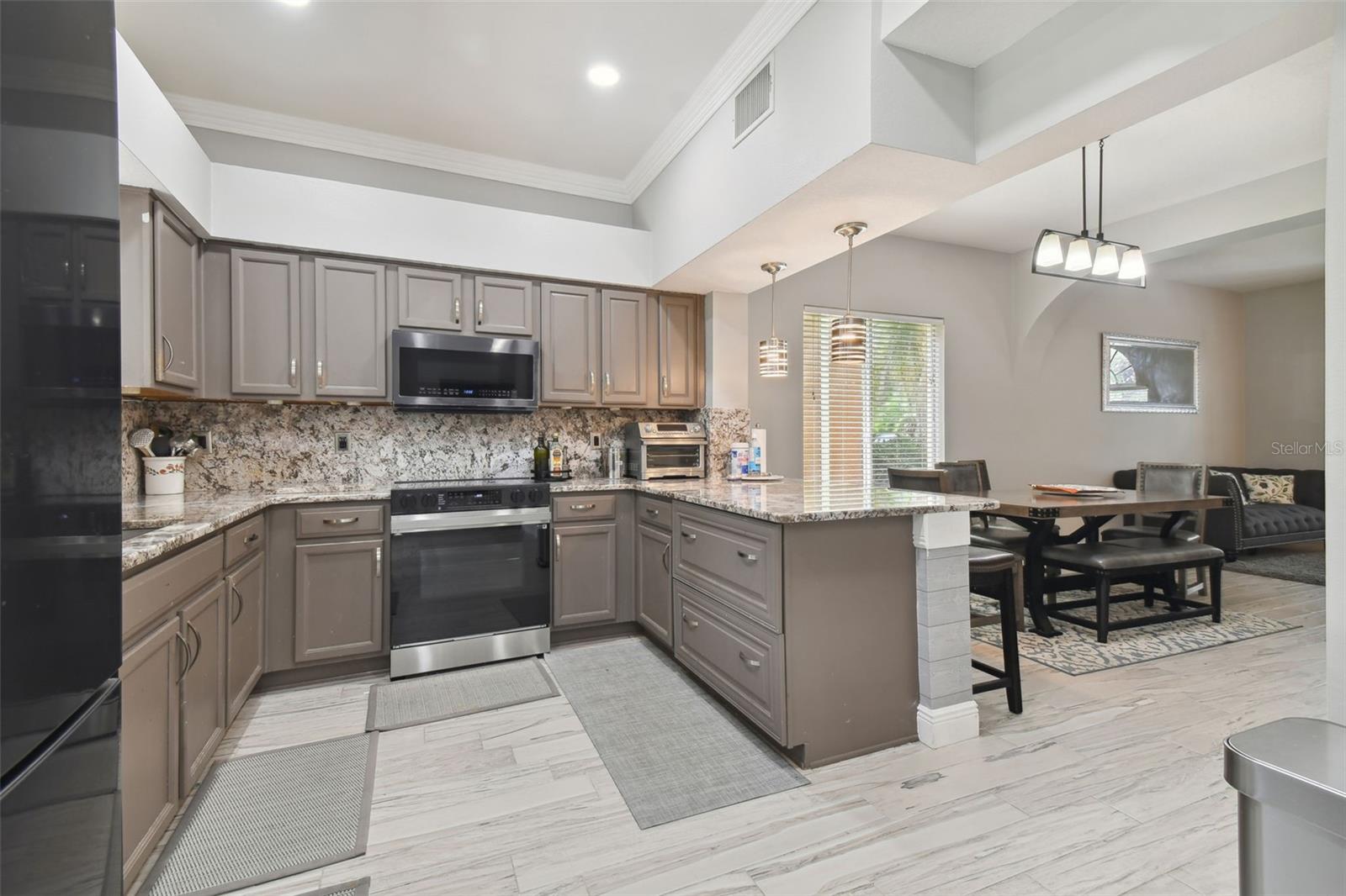 Image 13 of 65 For 19426 Sandy Springs Circle