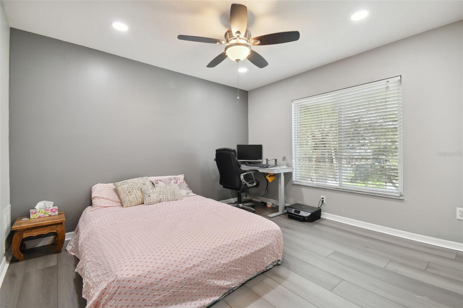 Image 33 of 65 For 19426 Sandy Springs Circle