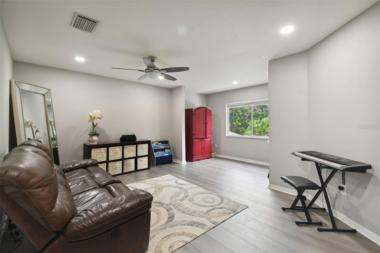 Image 41 of 65 For 19426 Sandy Springs Circle