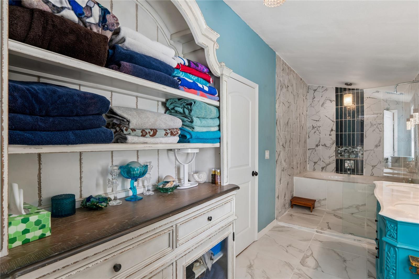 Image 18 of 48 For 4309 Pallas Avenue