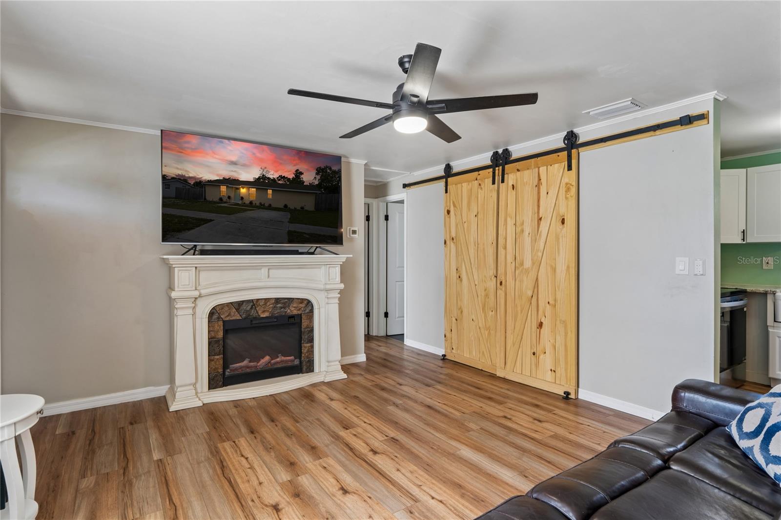 Image 7 of 48 For 4309 Pallas Avenue