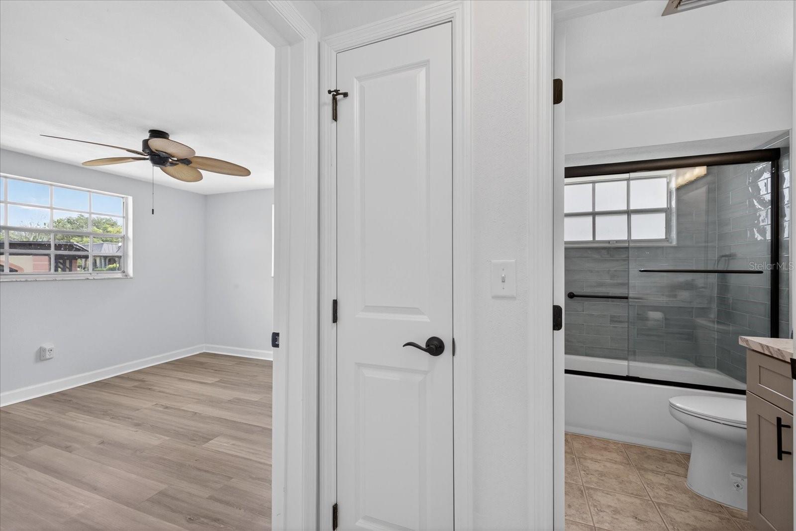 Image 11 of 35 For 4116 Hampton Drive