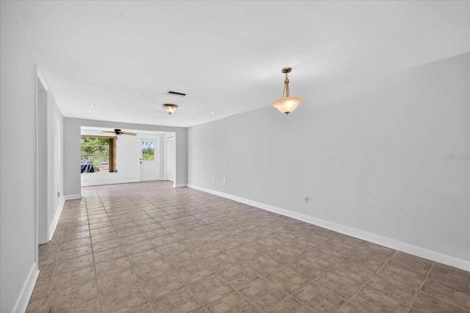 Image 17 of 35 For 4116 Hampton Drive