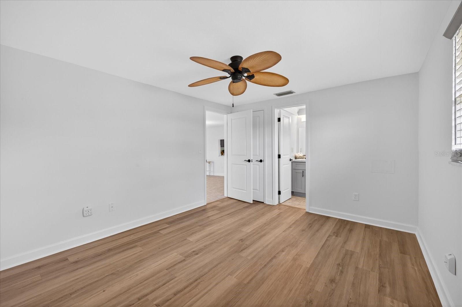 Image 22 of 35 For 4116 Hampton Drive