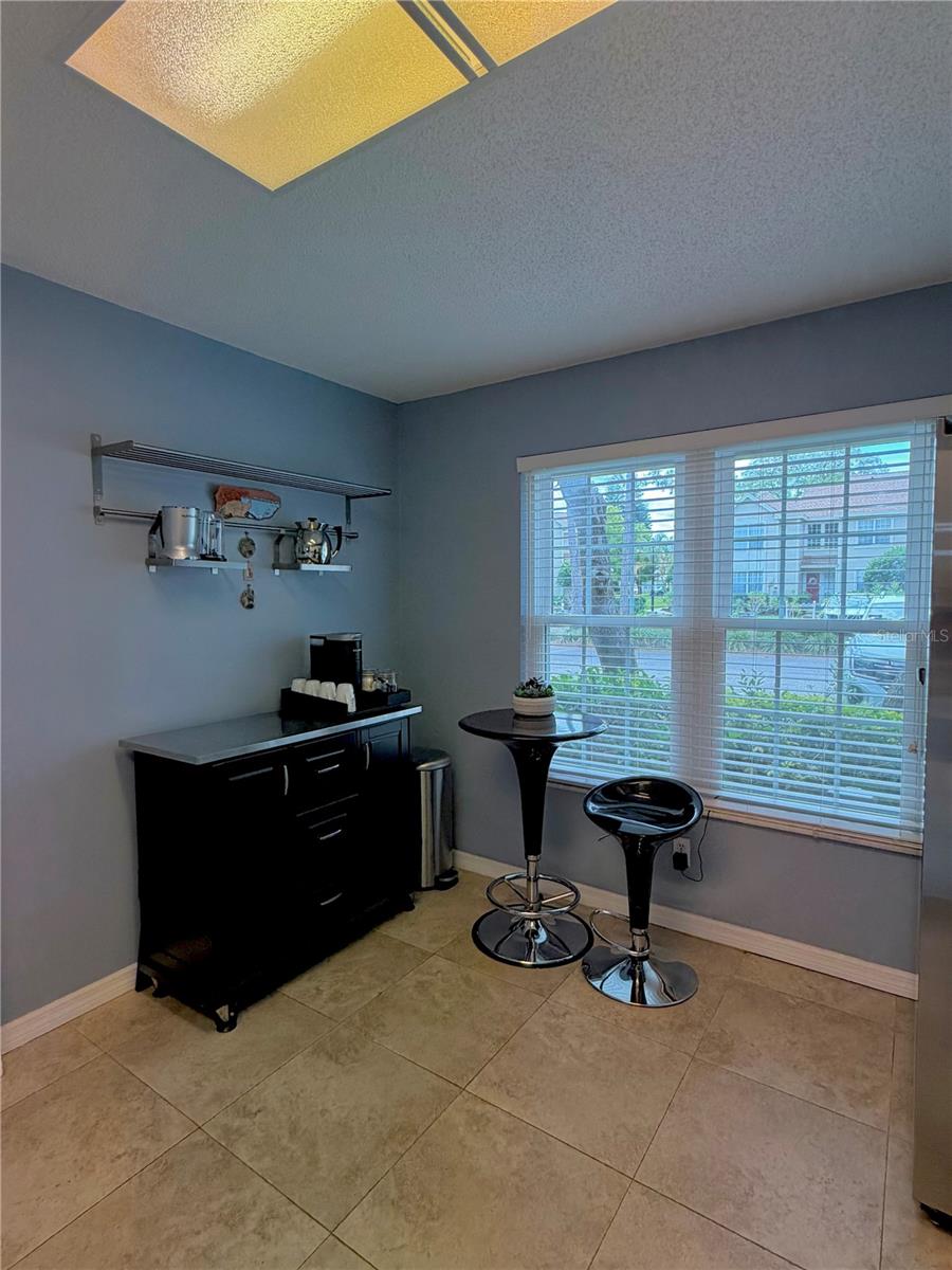 Image 7 of 32 For 2122 Clover Hill Road