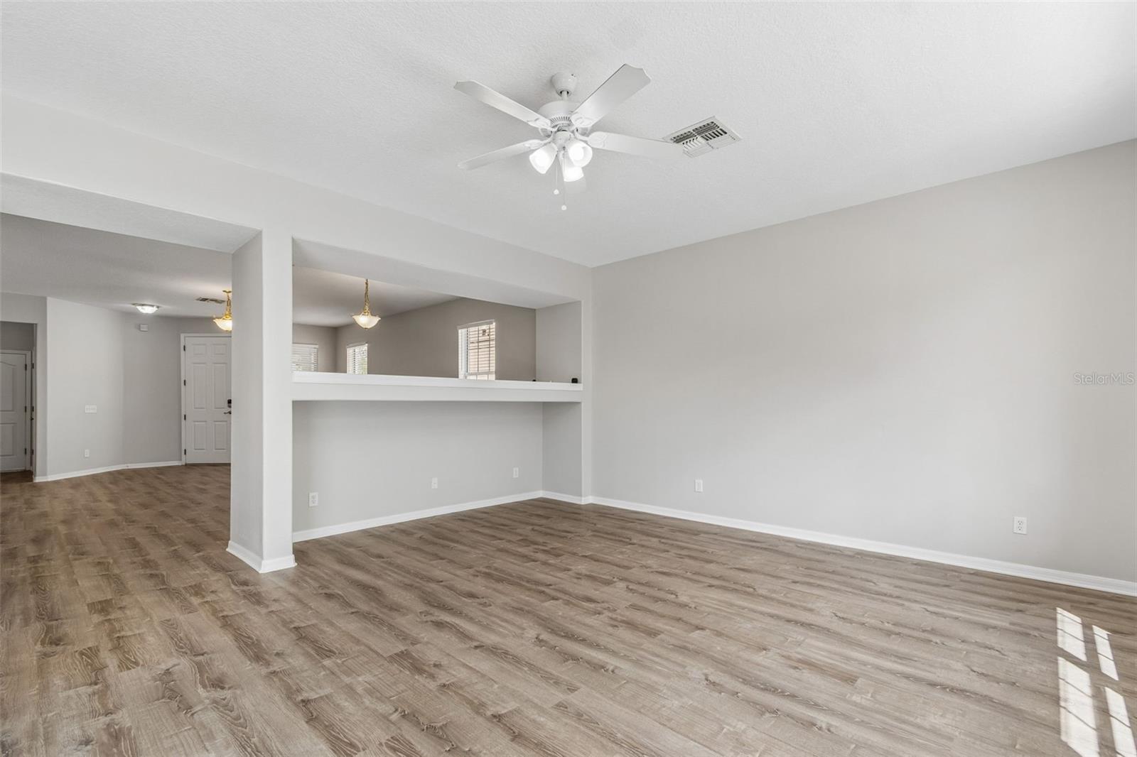 Image 11 of 57 For 17500 Glenapp Drive