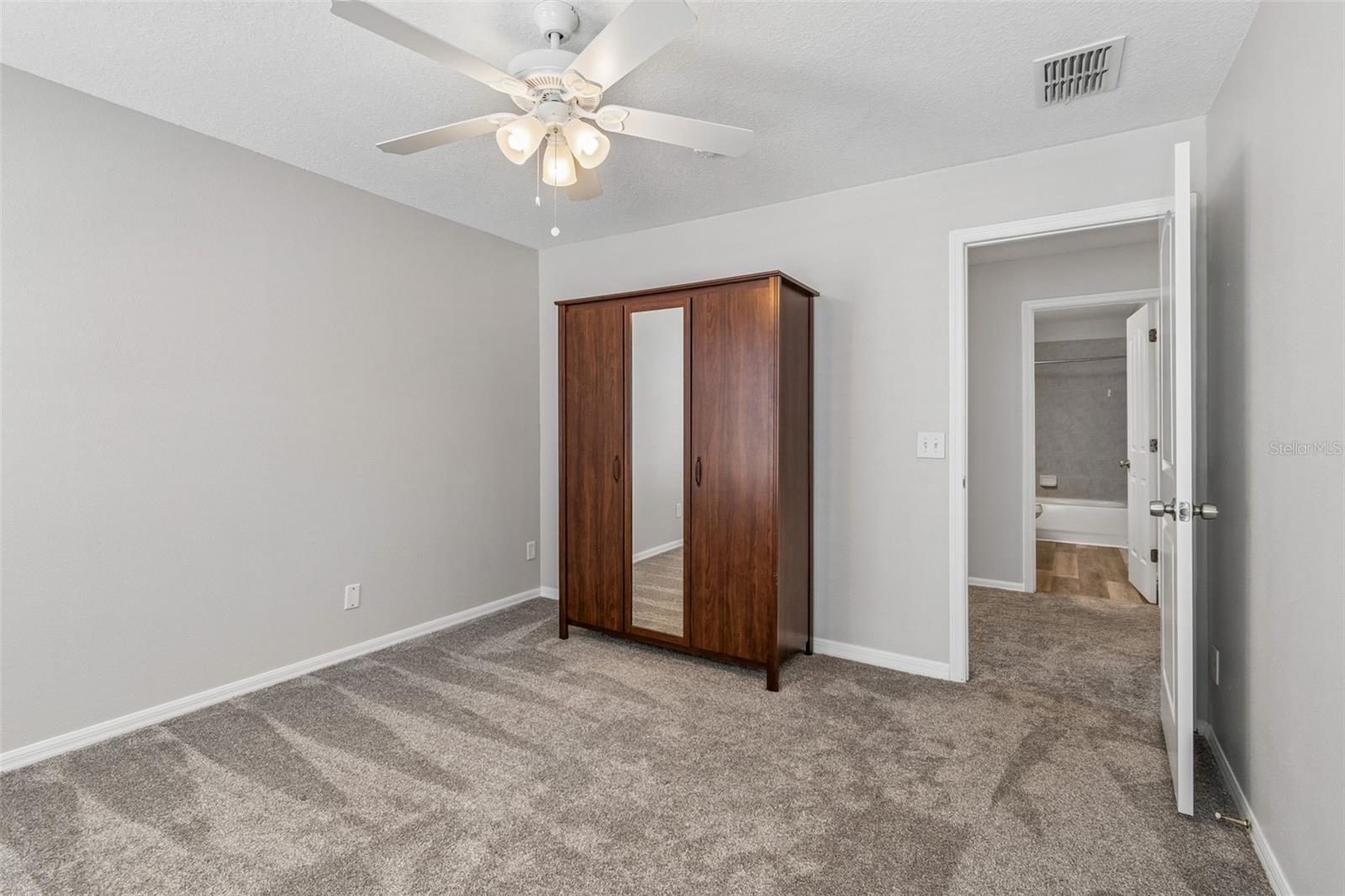 Image 16 of 57 For 17500 Glenapp Drive