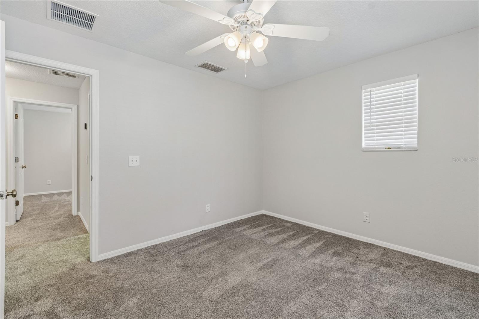 Image 18 of 57 For 17500 Glenapp Drive