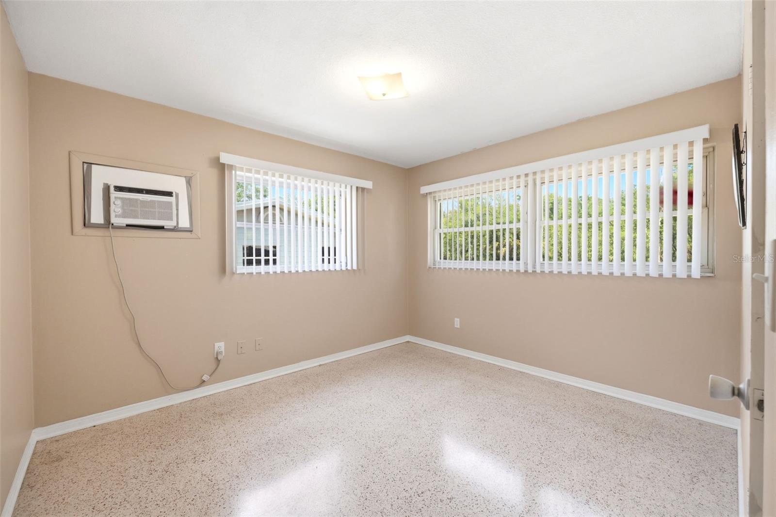 Image 15 of 44 For 764 13th Street