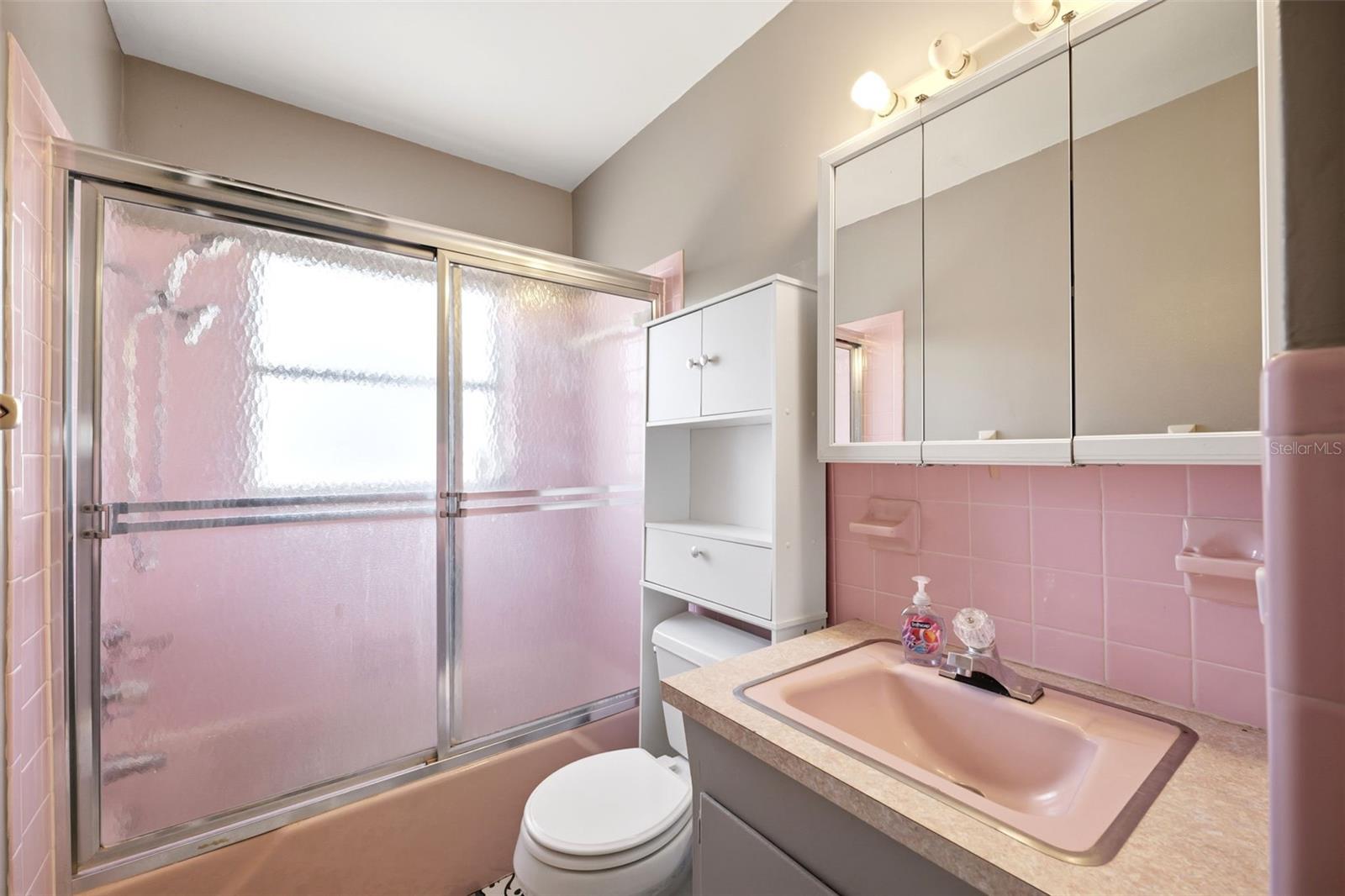 Image 17 of 44 For 764 13th Street