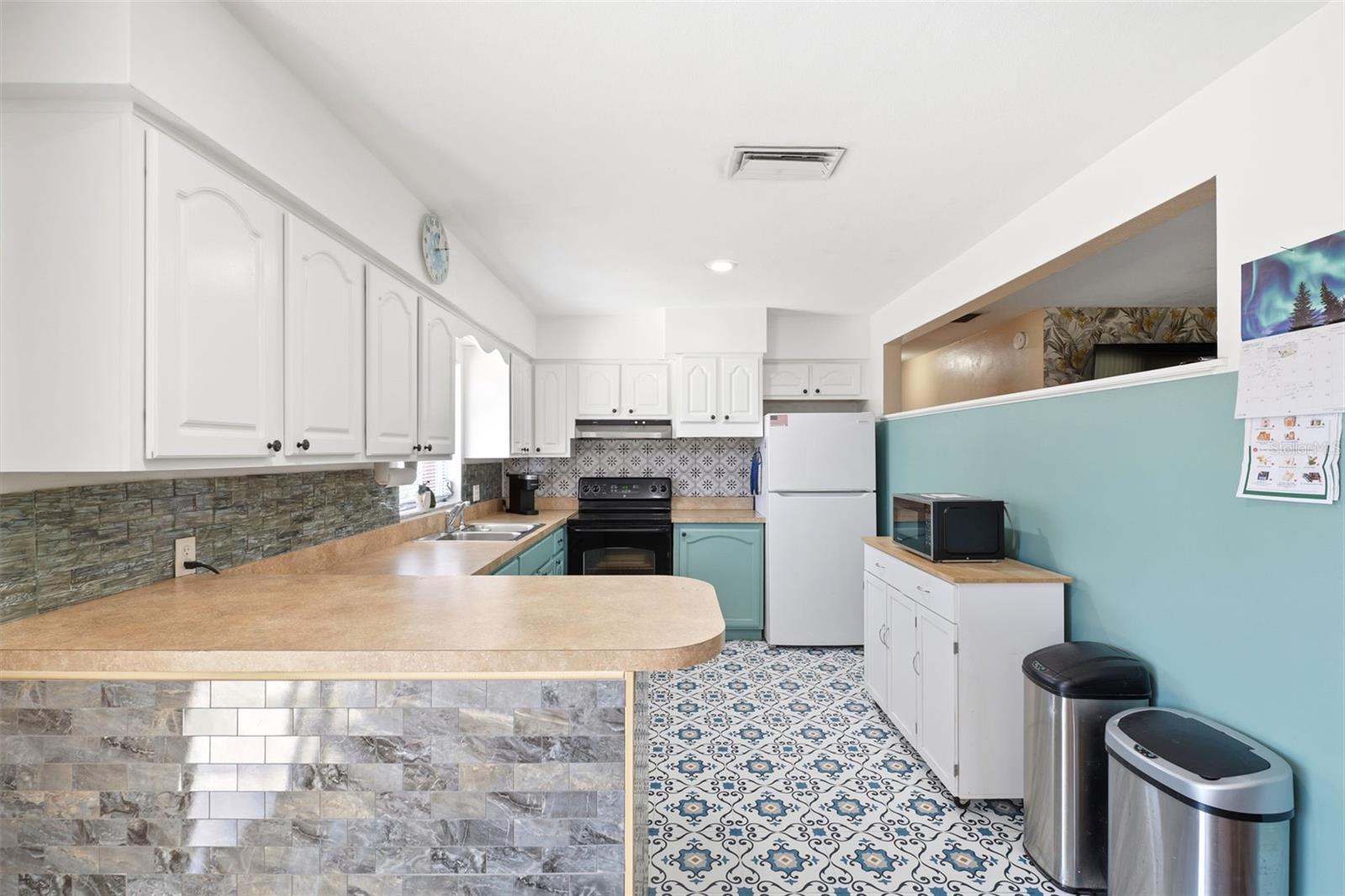 Image 36 of 44 For 764 13th Street