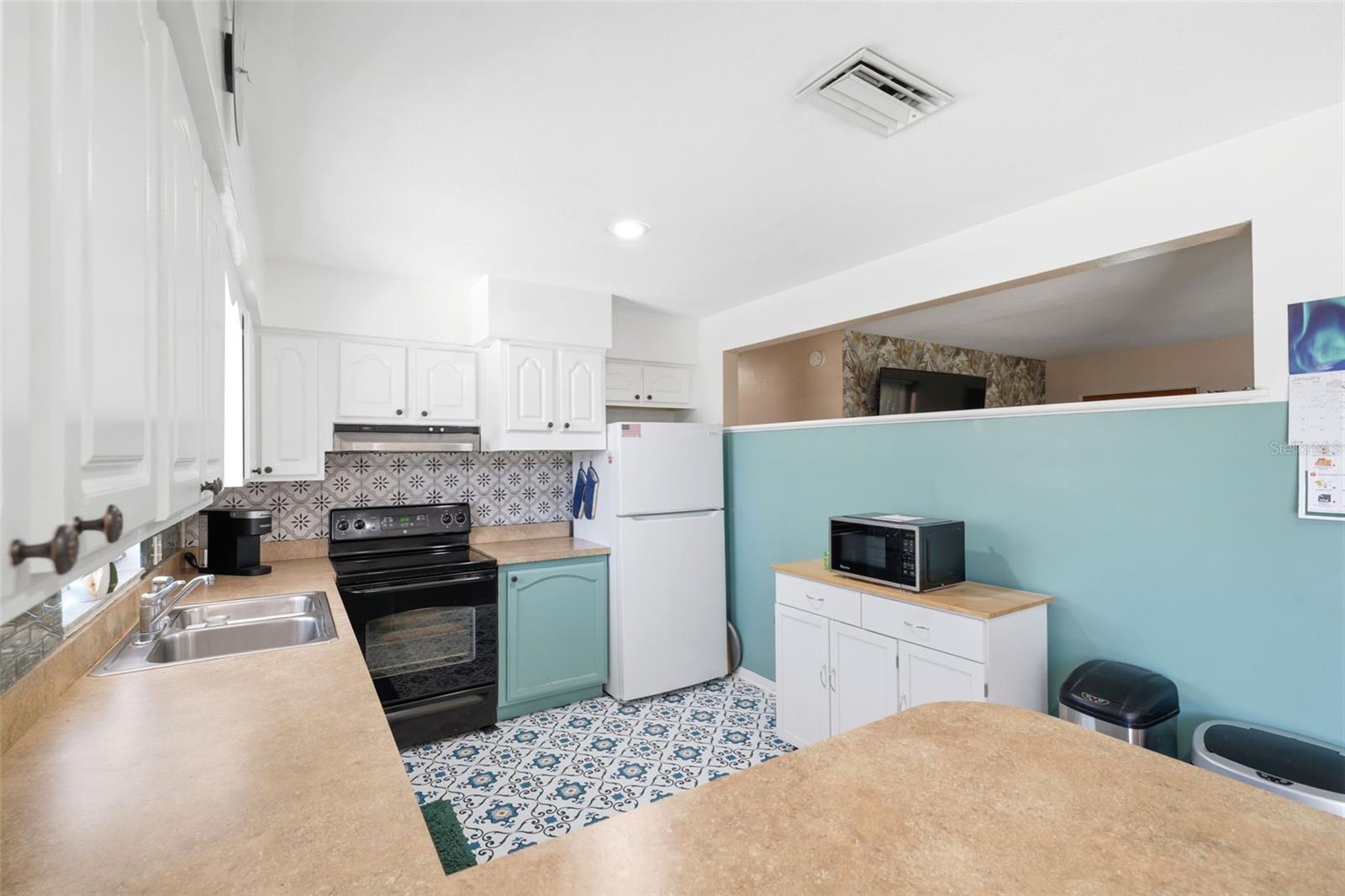 Image 37 of 44 For 764 13th Street