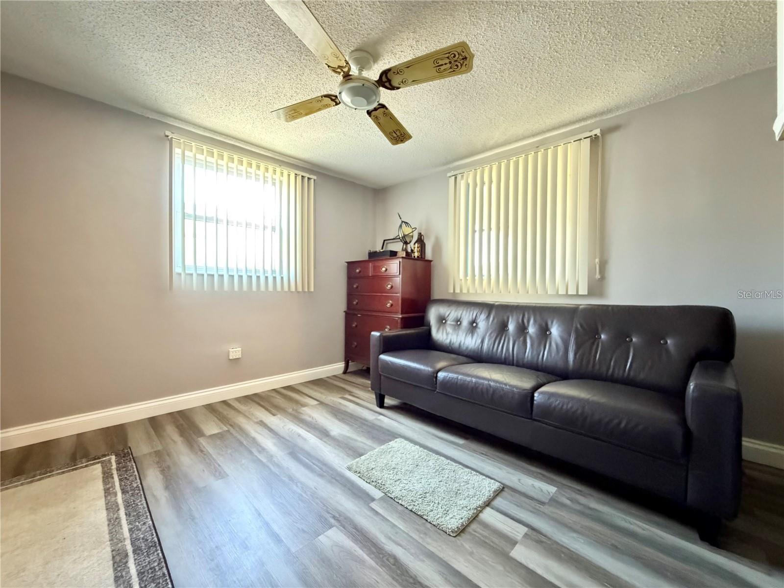 Listing photo id 11 for 3118 Elkridge Drive