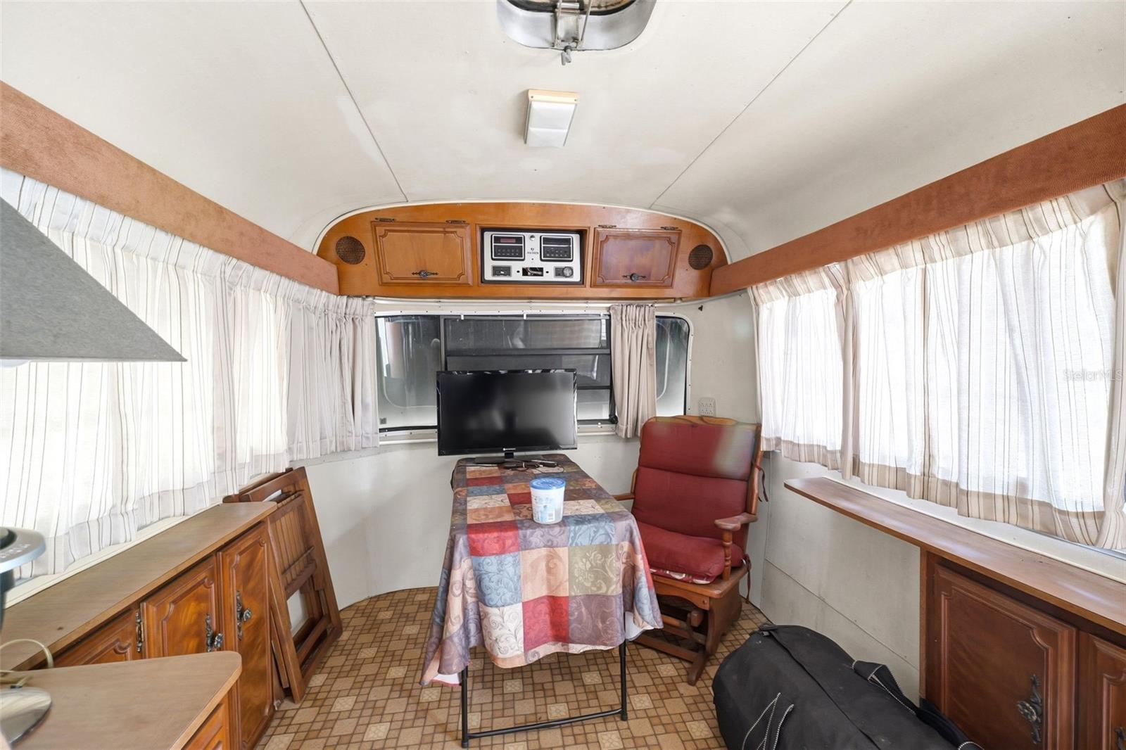 Image 29 of 63 For 6339 River Road