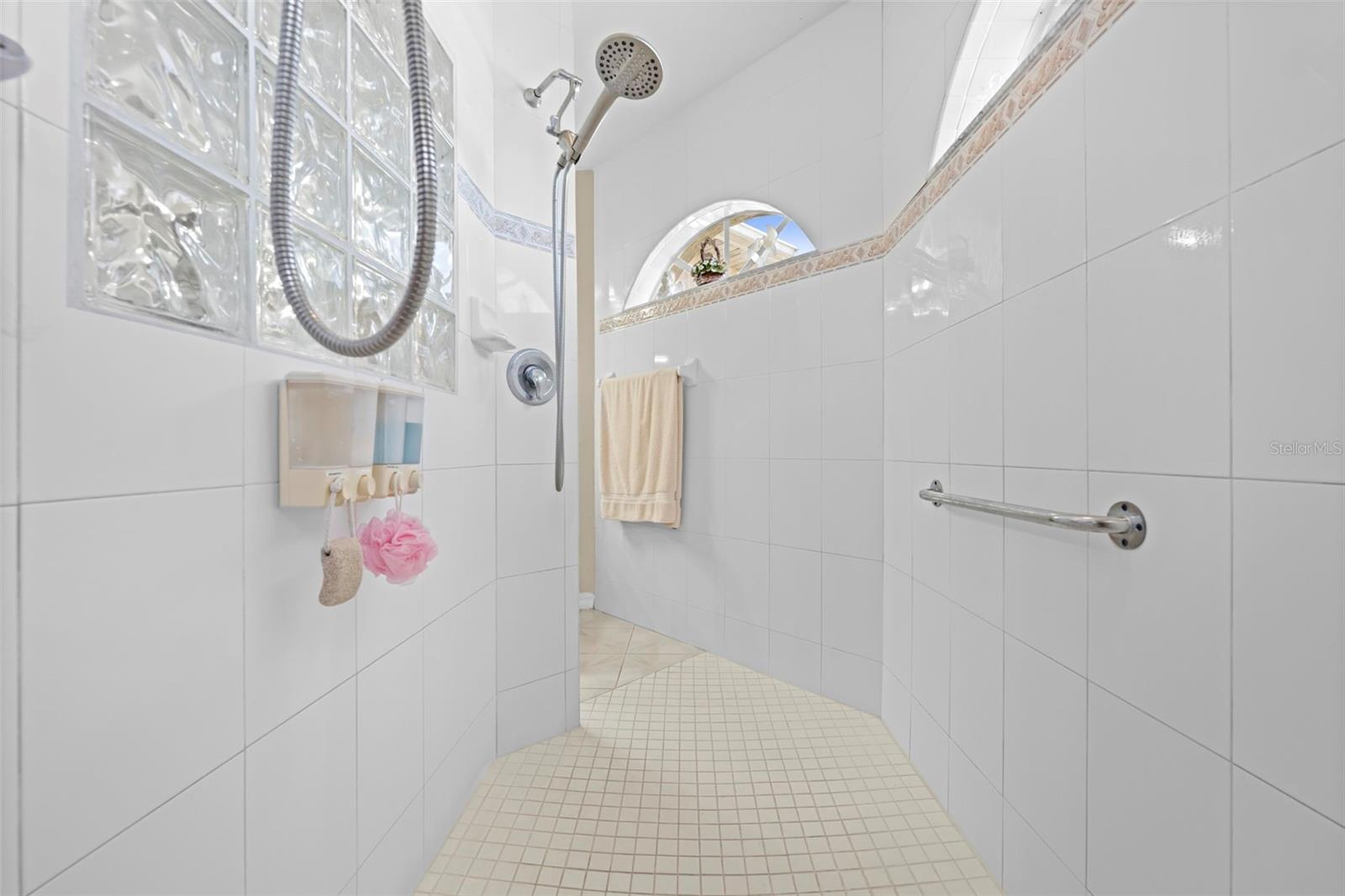 Image 37 of 65 For 134 Galena Avenue