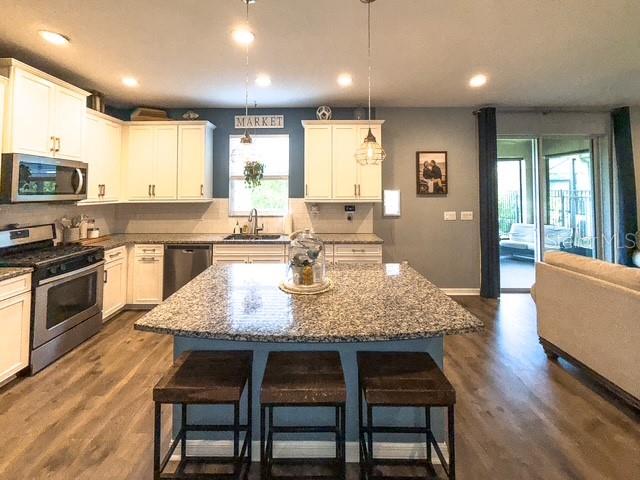 Image 8 of 45 For 4129 Beeswax Lane