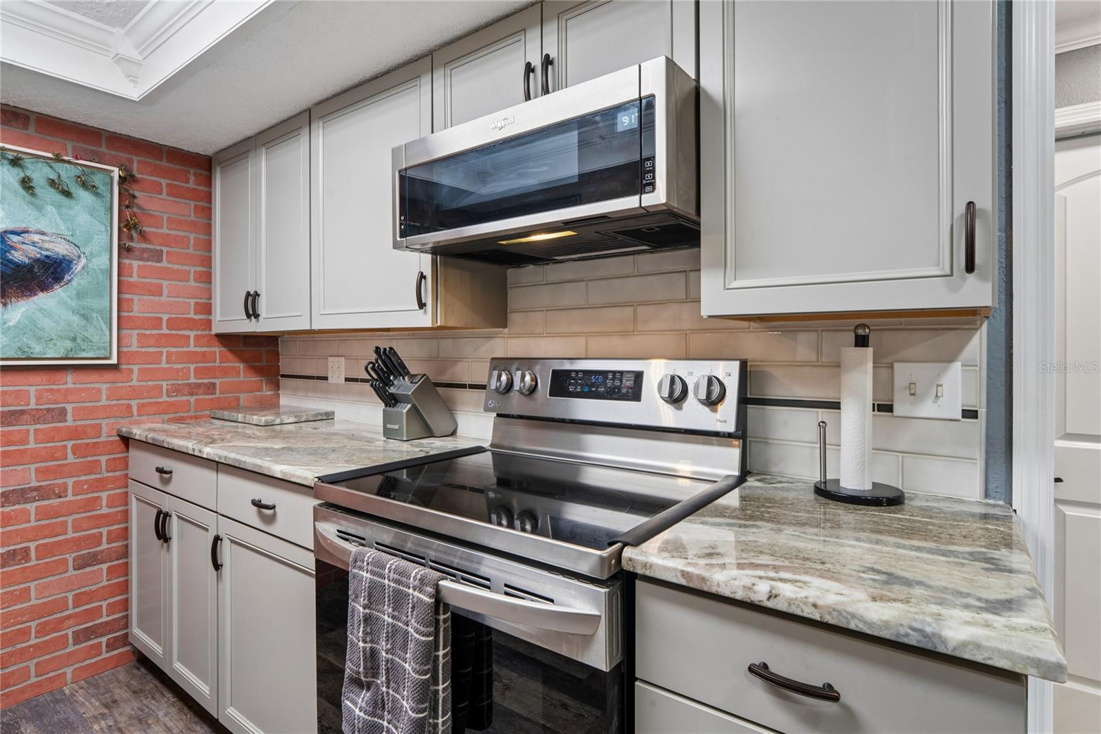 Image 11 of 63 For 5330 Dove Drive