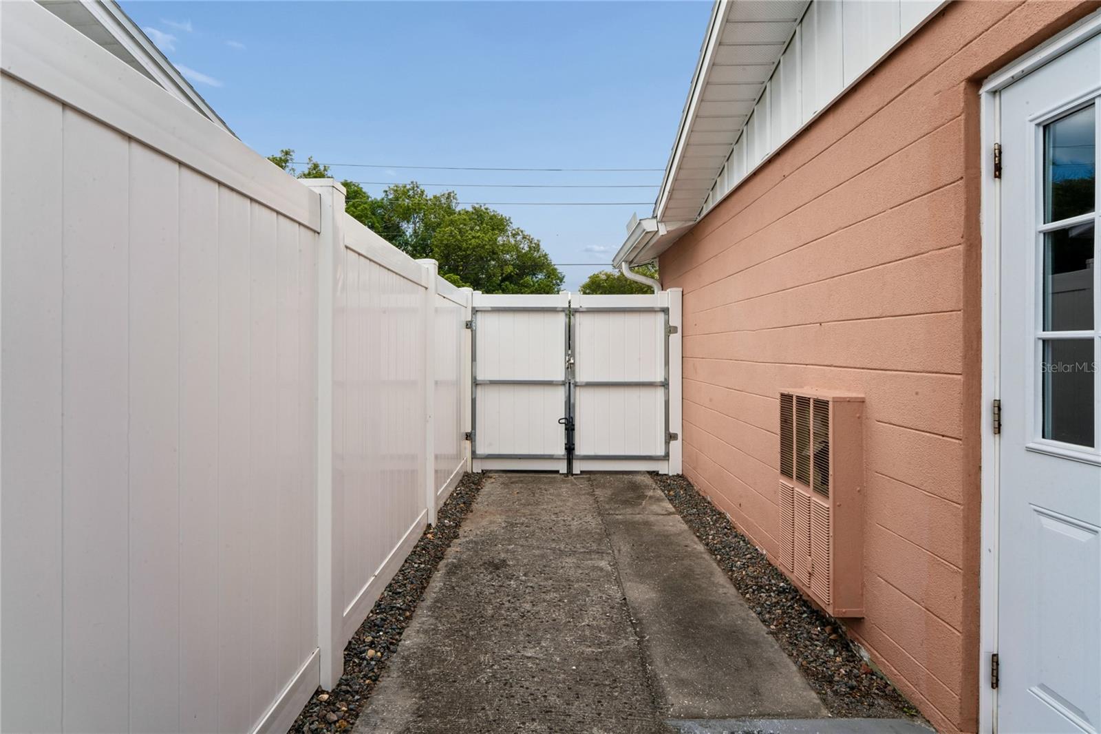 Image 49 of 63 For 5330 Dove Drive