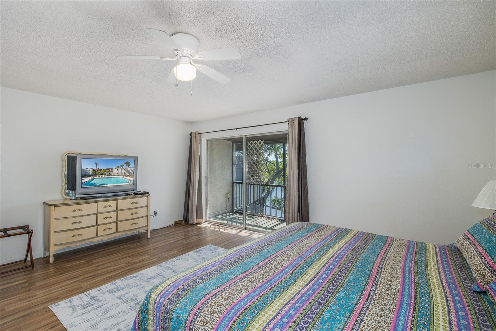 Image 18 of 43 For 9001 Tudor Drive H210