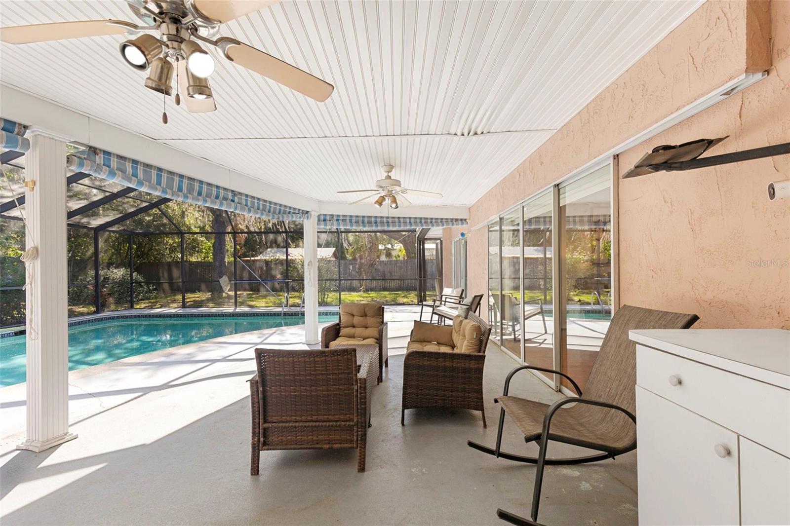 Listing photo id 30 for 8976 Lake Drive