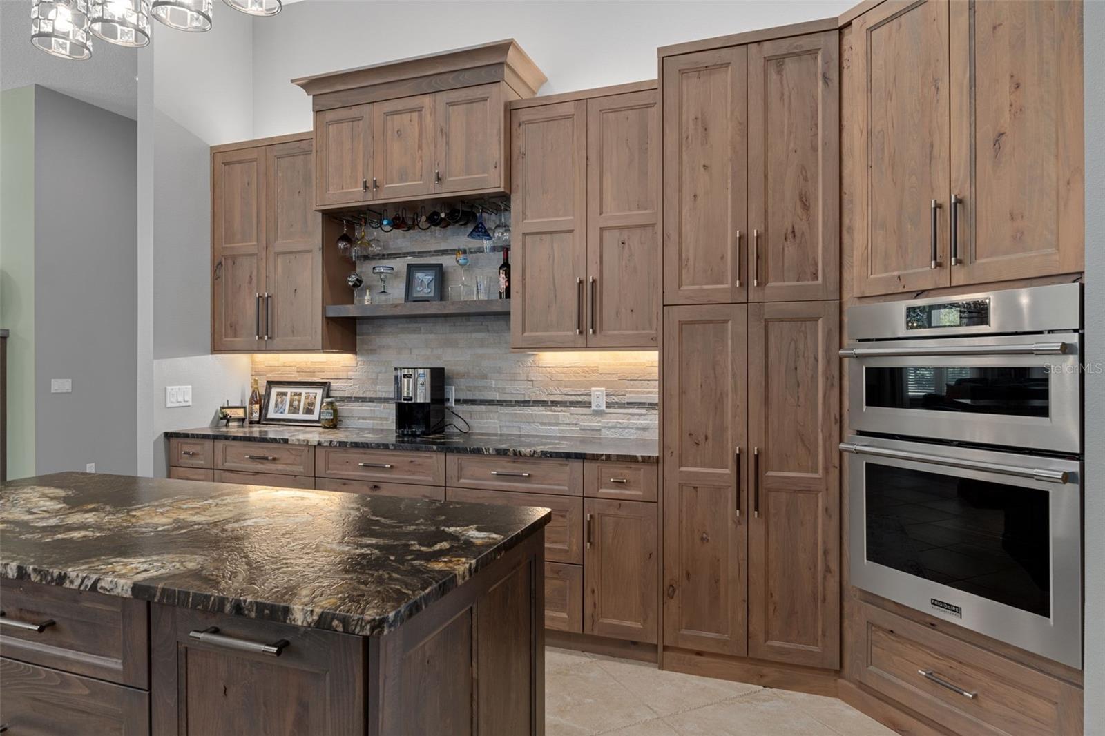 Image 21 of 100 For 3975 Grayhawk Loop