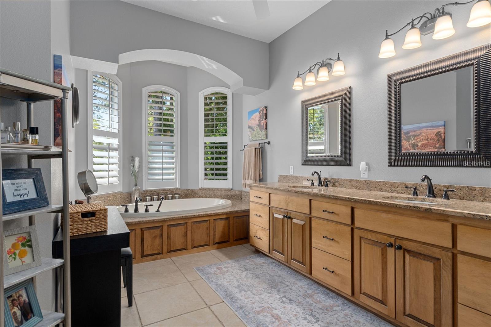 Image 38 of 100 For 3975 Grayhawk Loop