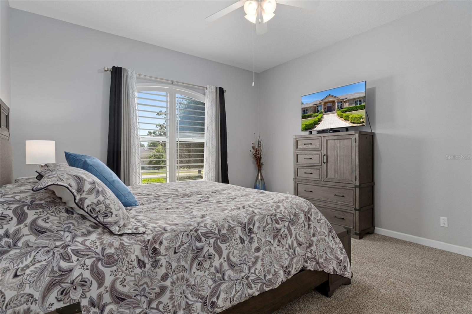 Image 46 of 100 For 3975 Grayhawk Loop