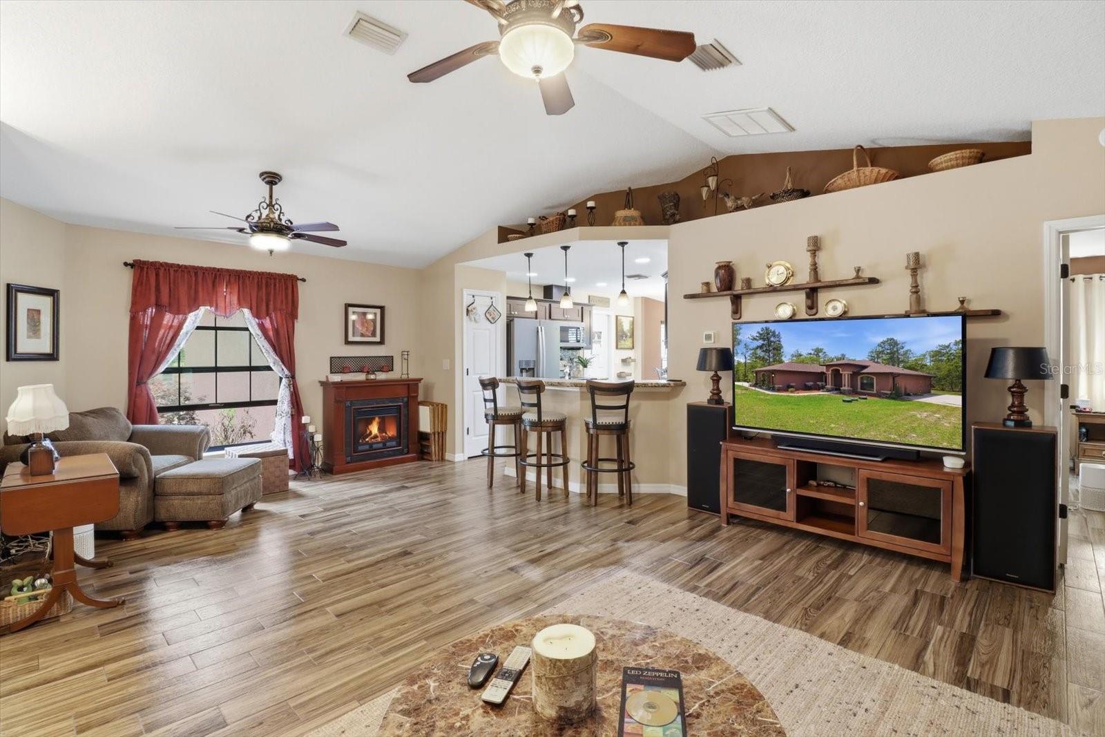 Image 10 of 45 For 16389 Margot Road