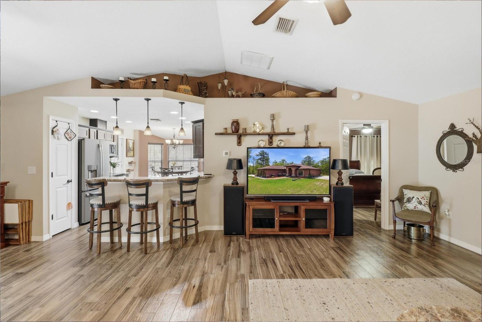 Image 11 of 45 For 16389 Margot Road