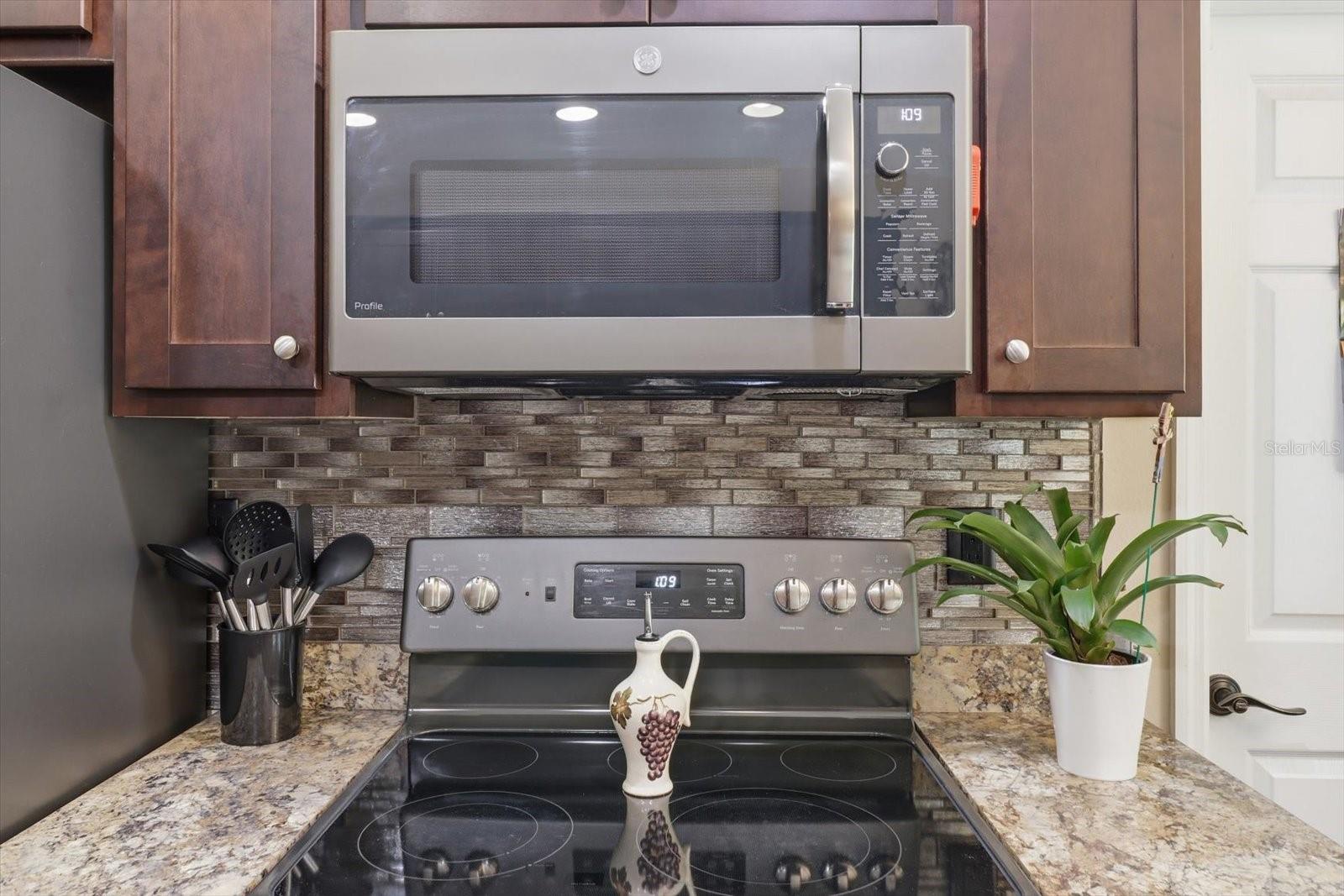 Image 17 of 45 For 16389 Margot Road