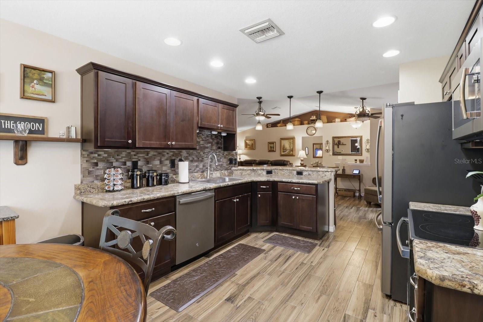 Image 20 of 45 For 16389 Margot Road