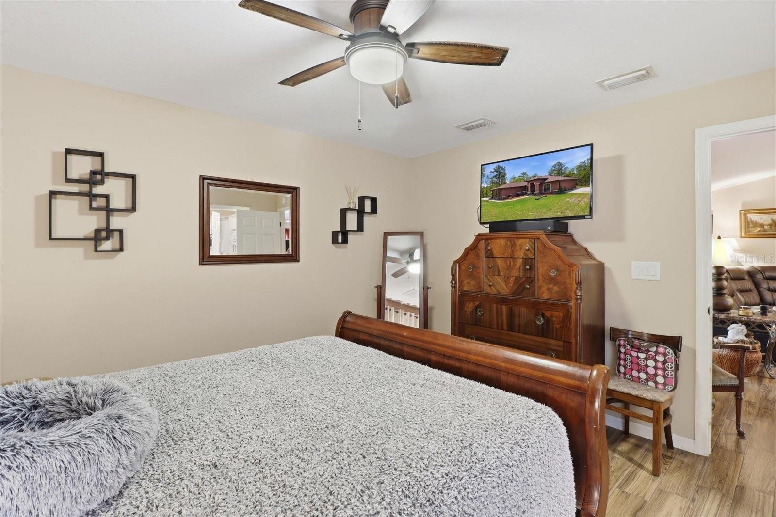 Image 22 of 45 For 16389 Margot Road