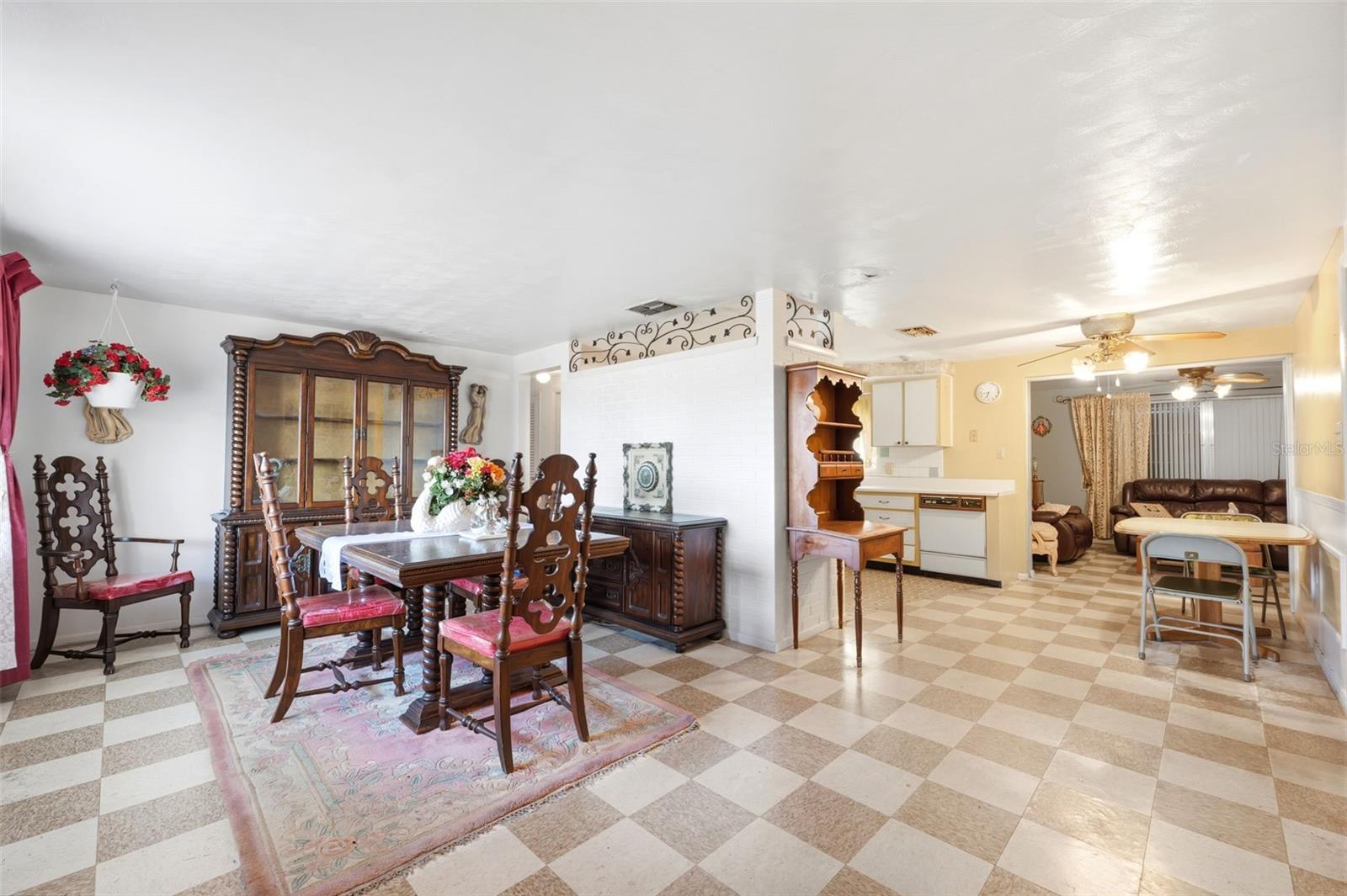 Image 4 of 22 For 3542 Bedford Street