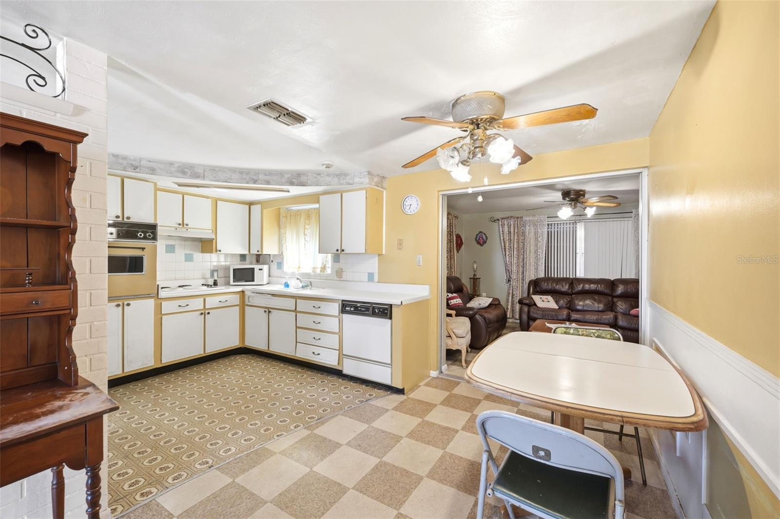 Image 6 of 22 For 3542 Bedford Street