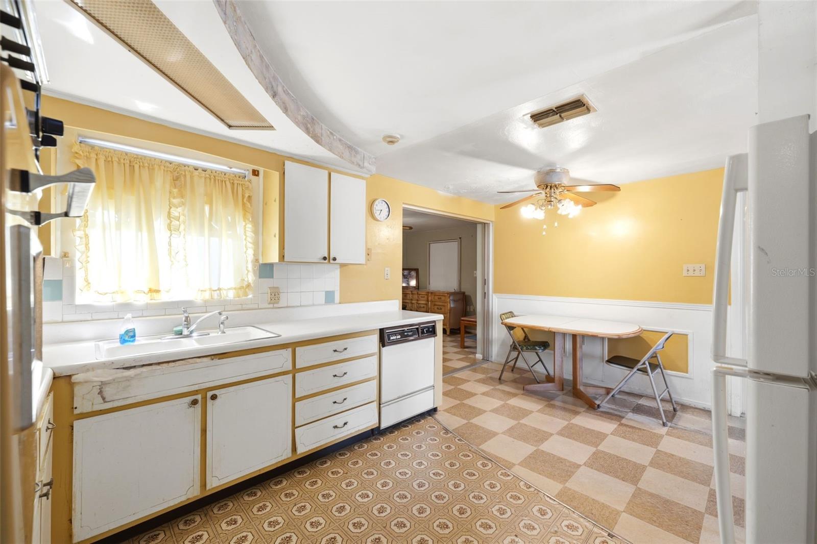 Image 8 of 22 For 3542 Bedford Street