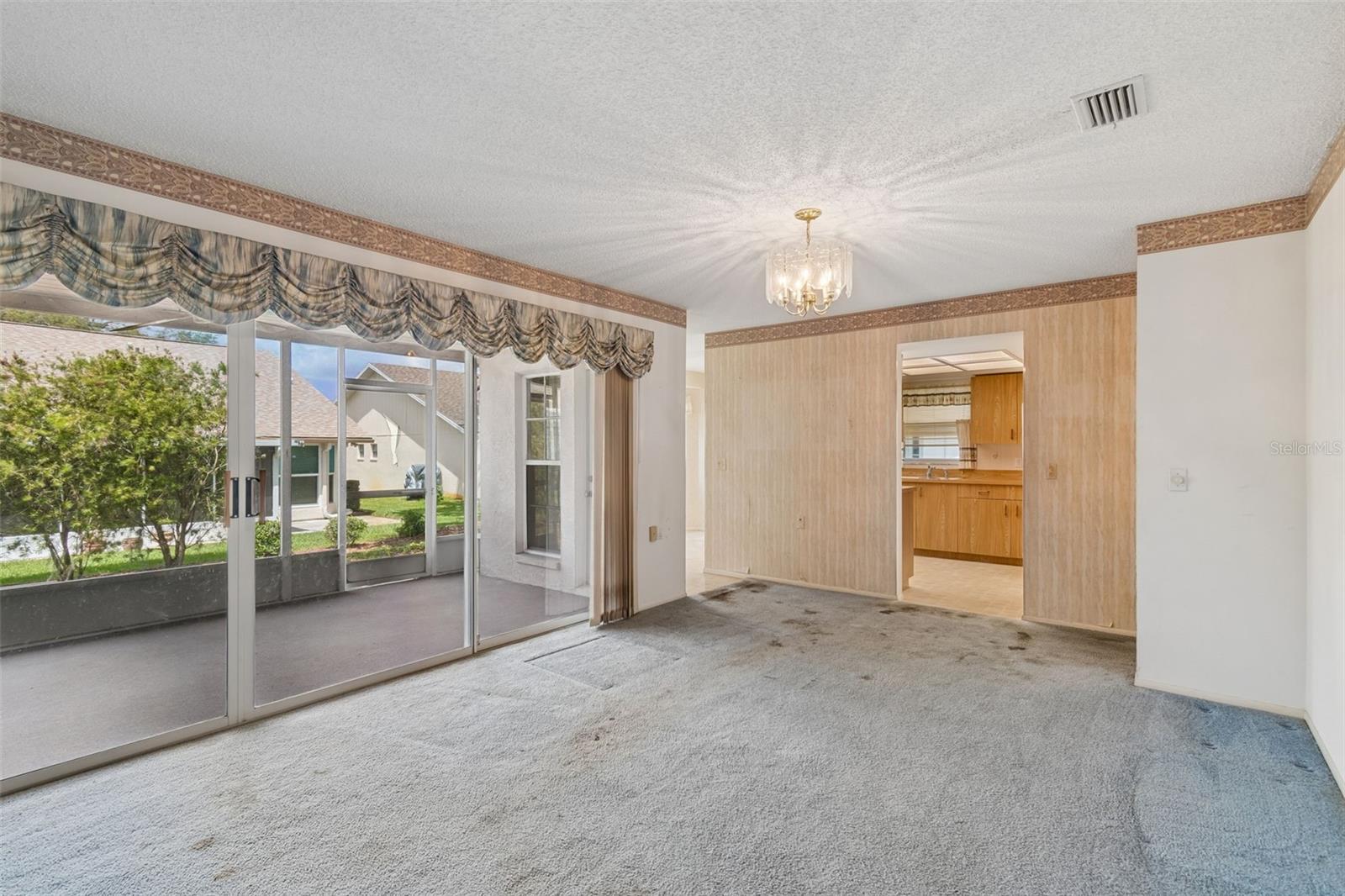 Image 10 of 32 For 4643 Sandpointe Drive