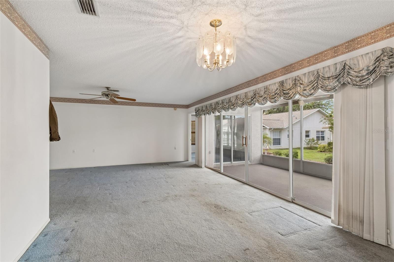 Image 11 of 32 For 4643 Sandpointe Drive