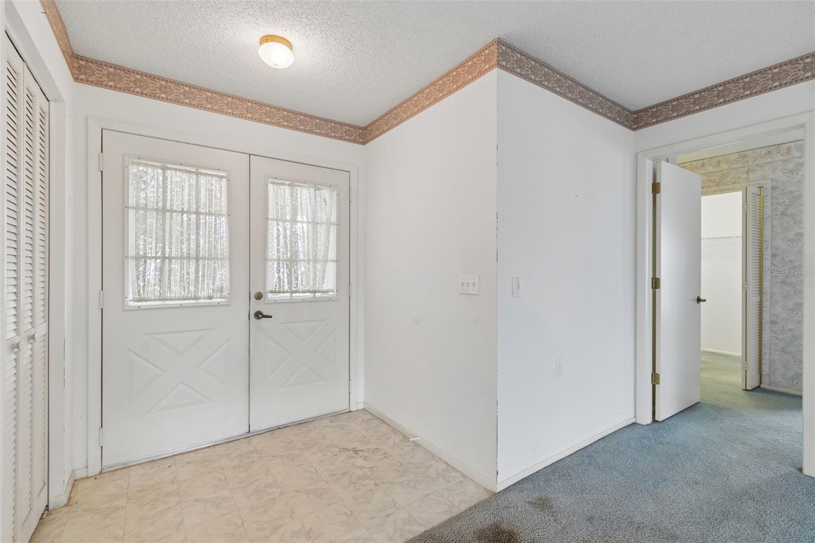 Image 5 of 32 For 4643 Sandpointe Drive