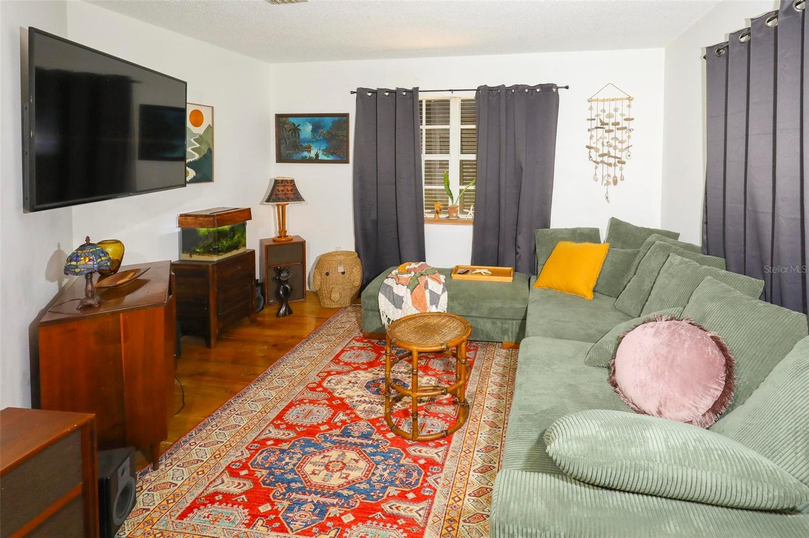 Image 16 of 50 For 7549 Pier Road