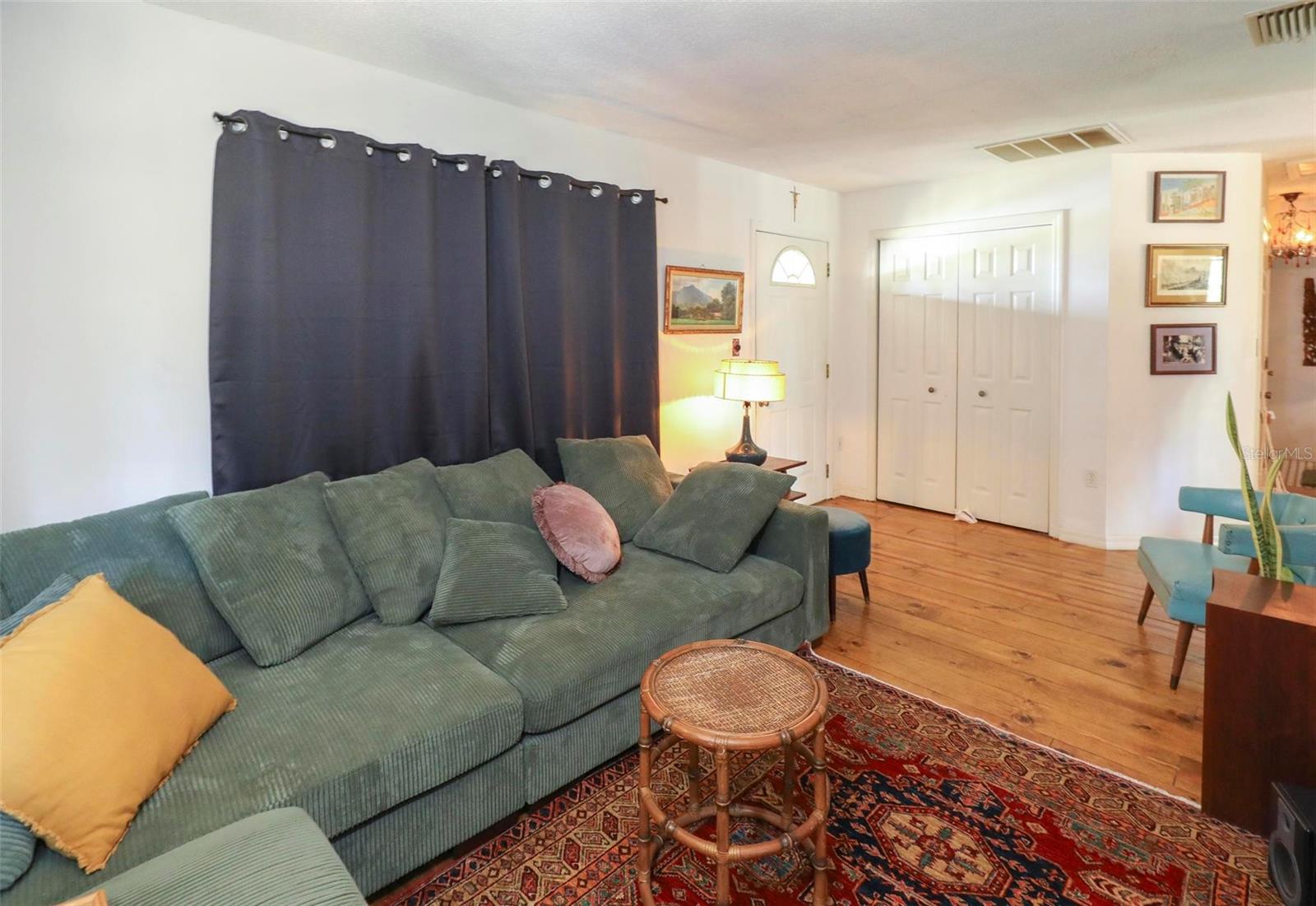 Image 17 of 50 For 7549 Pier Road