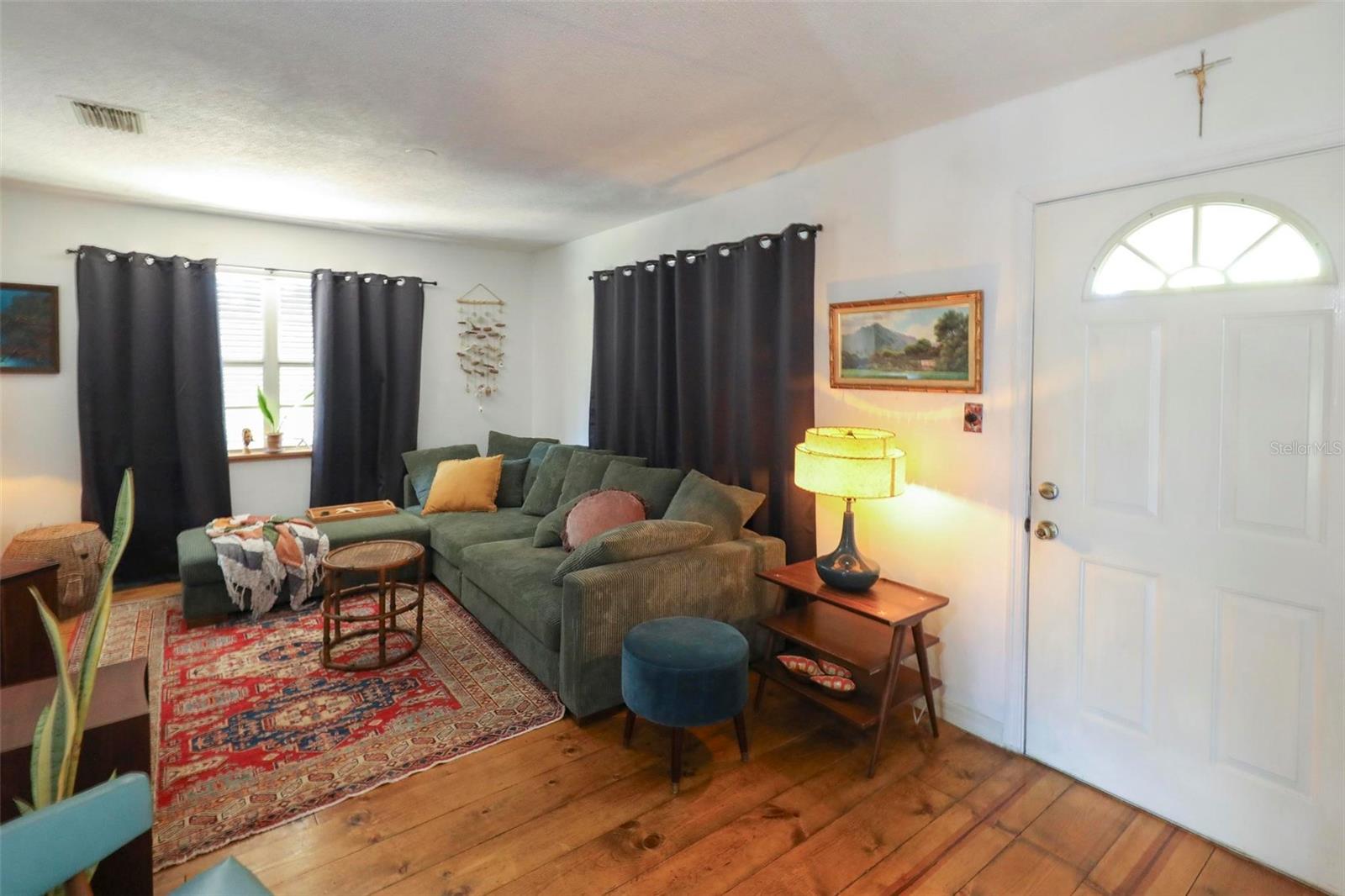 Image 18 of 50 For 7549 Pier Road