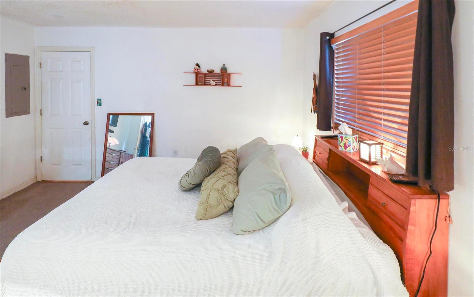 Image 22 of 50 For 7549 Pier Road