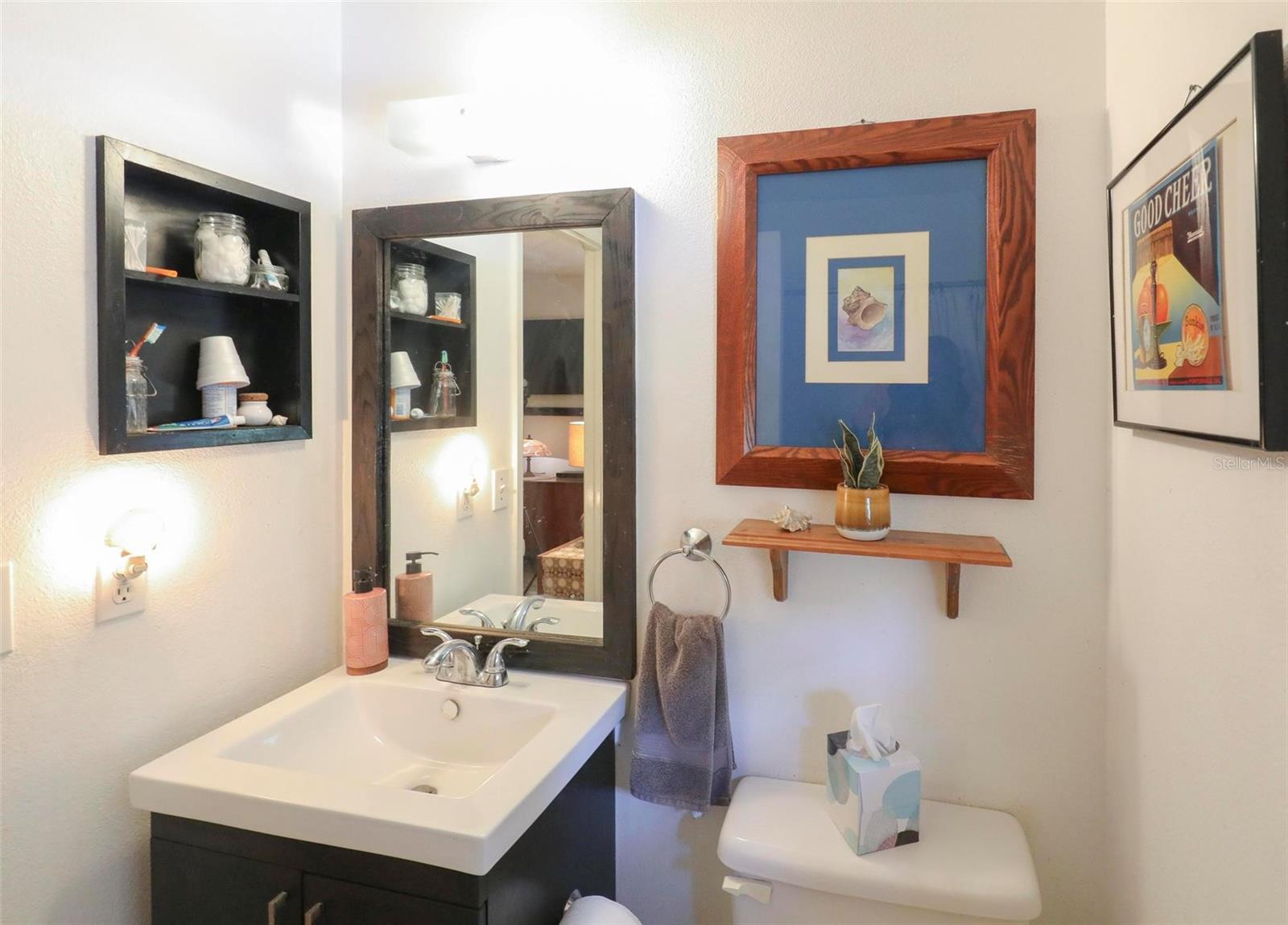 Image 24 of 50 For 7549 Pier Road