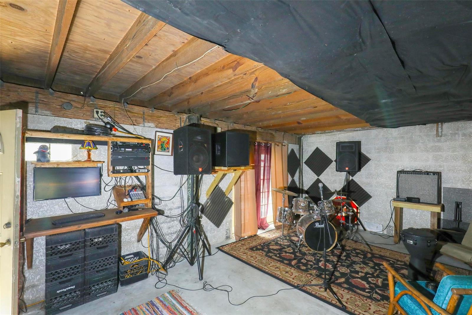 Image 38 of 50 For 7549 Pier Road